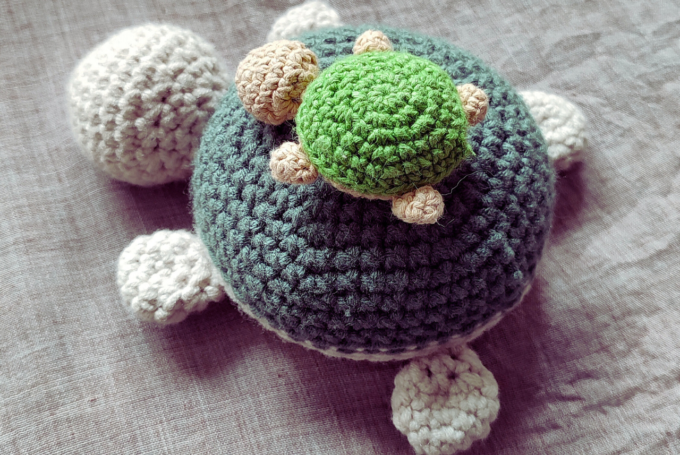 Crochet turtle