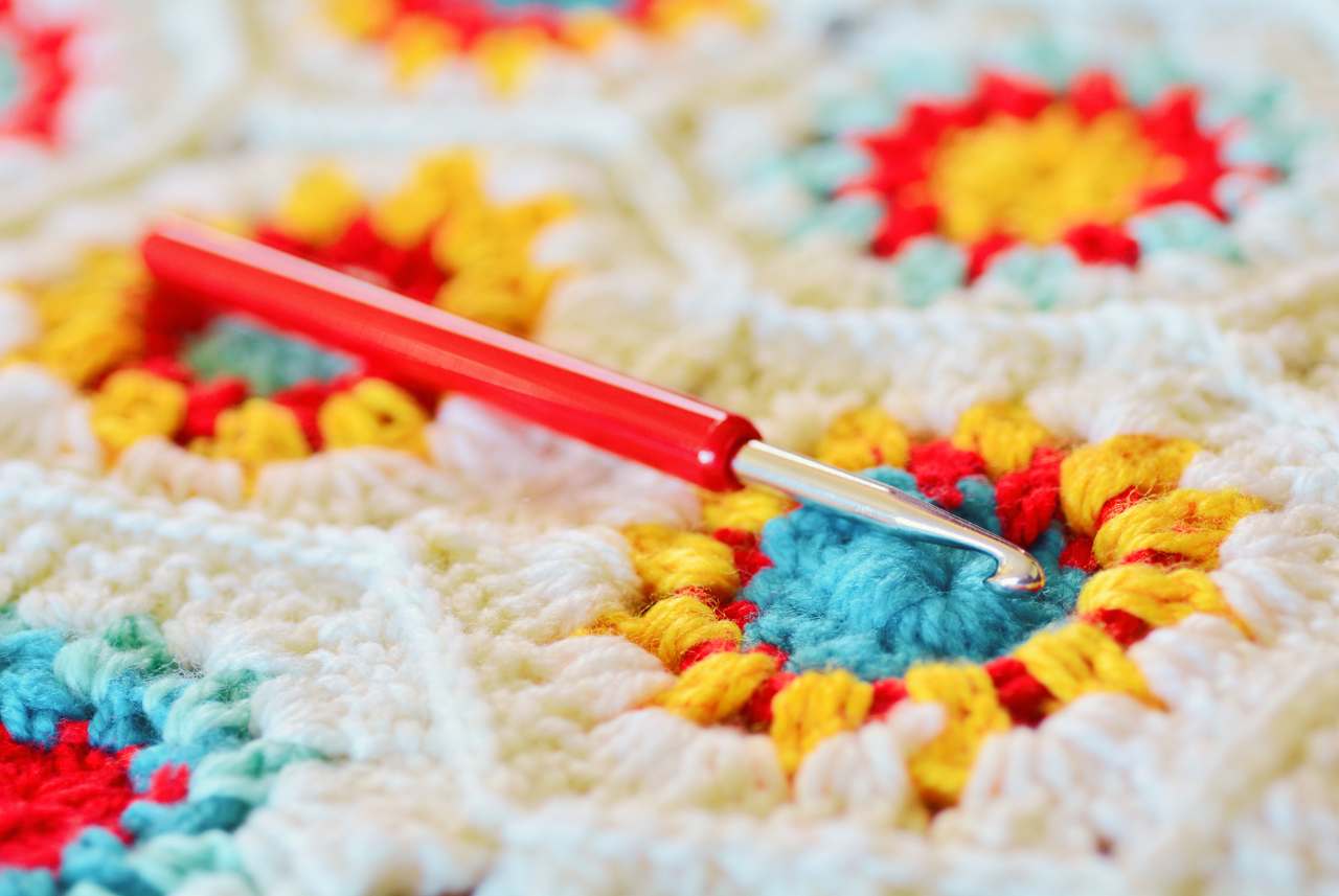 Love the double ended crochet hook? Learn double ended tunisian crochet hook skills, find double ended crochet needles, and use double ended hook for reversible fabrics.